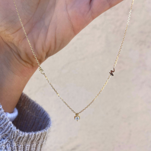 COLLAR ORO DIAMANTE LETRAS