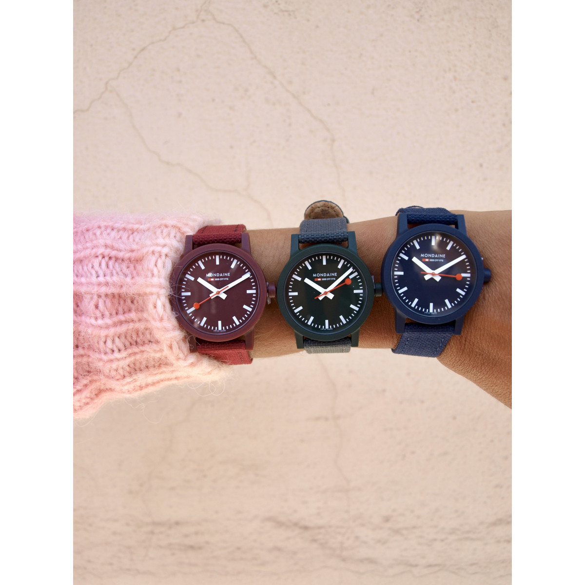 RELOJ MONDAINE SBB ESSENCE BURDEOS - MS132130LC